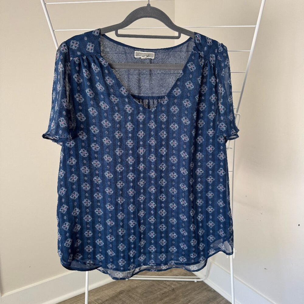 Pleione Flowy Blue Blouse  Flutter Sleeve - Blue Pink - Size M